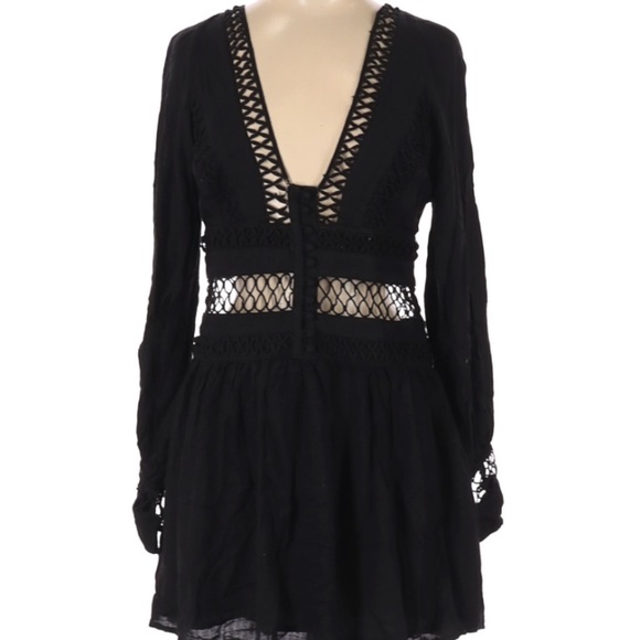 Free People I Think I Love You Black Mini Dress Cut Out L/S NWT Sz 6 Whimsygoth - Picture 4 of 9
